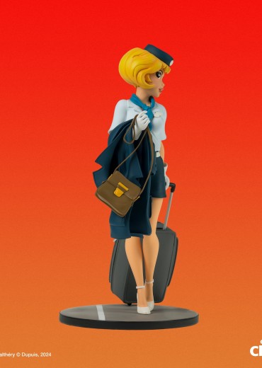 Natacha_Class_cs_05_2048x2048