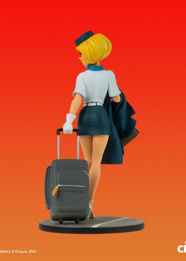 Natacha_Class_cs_03_2048x2048