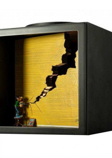 pixirama-cube-avec-figurine-gaston-lagaffe-la-perceuse-stripweb