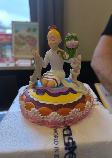 suske-en-wiske-beeldje-parastone-de-parel-in-de-lotusbloem-stripweb