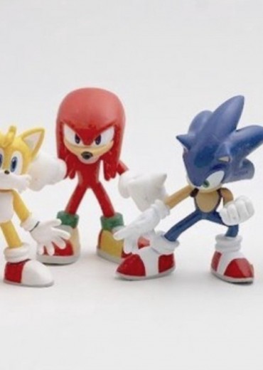 sonic figurines stripweb